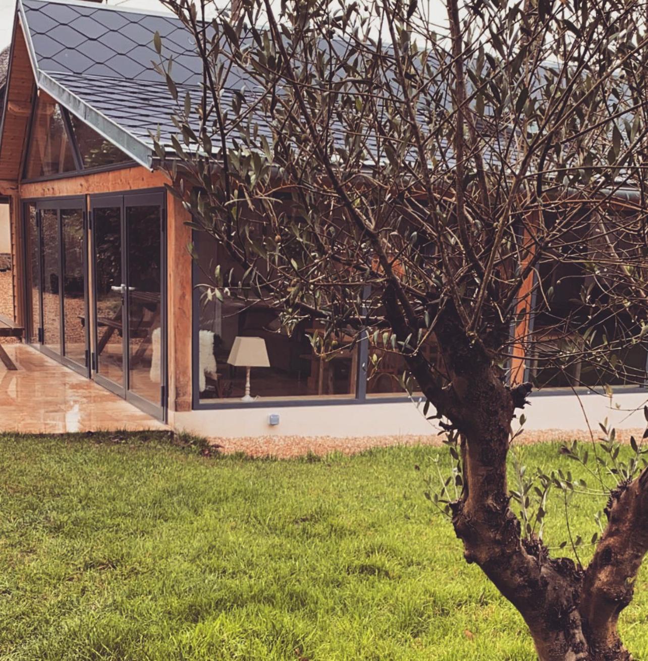 Cottage Normand Avec Sa Grande Piscine Chauffee Toute L Annee Sur Parc Arbore Et Clos En Plein Coeur De La Campagne Adapte Aux Kids Et Dog Friendly Saint-Antonin-de-Sommaire Dış mekan fotoğraf